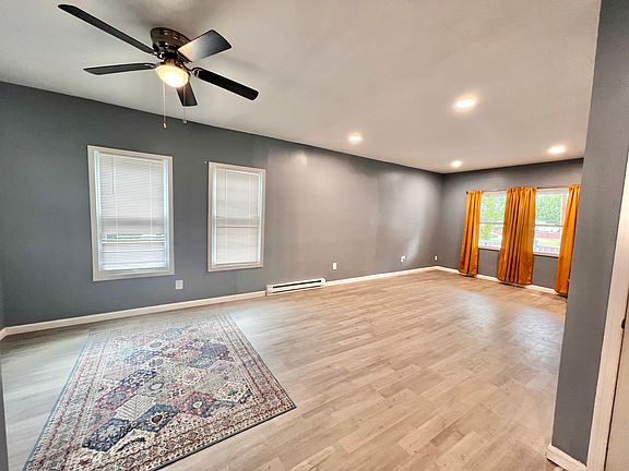 3rd image of 189 S Maple Ave #189