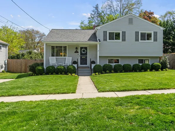 11119 Lund Pl, Kensington, MD 20895