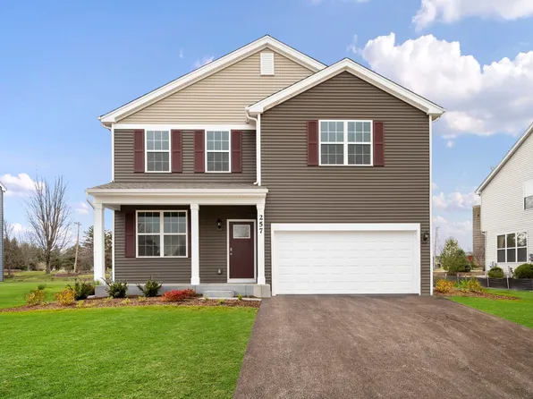 257 Ashcroft Ln, Oswego, IL 60543