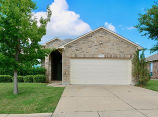 7901 Roswell Ct, Arlington, TX 76002