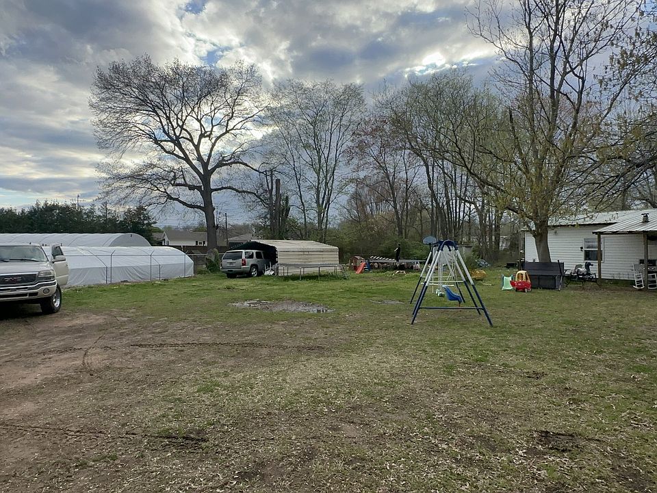1st image of 2245 Old Greenbrier Pike