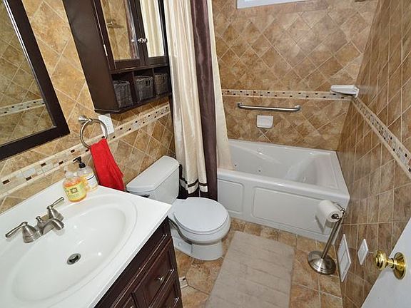 2nd image of 3 Longley Pl