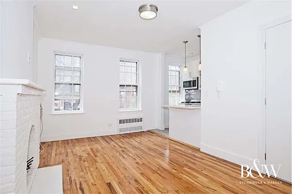 Rented by Buchbinder & Warren | media 13