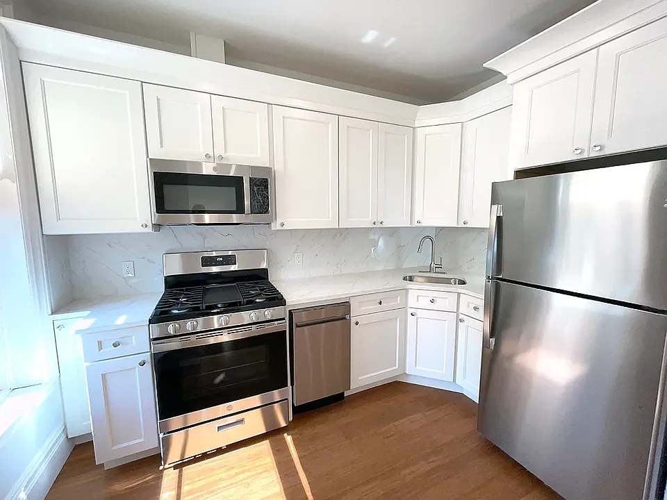 406 Prospect Ave #2