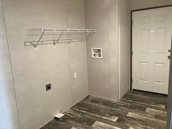5th image of 3381 Marigold Ln