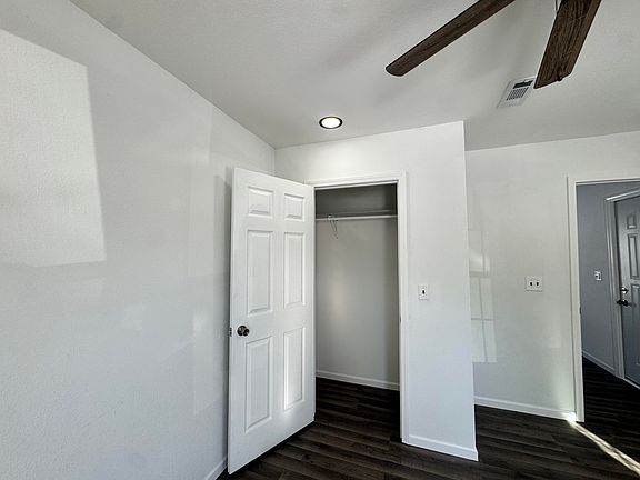 5th image of 825 N Odell Ave