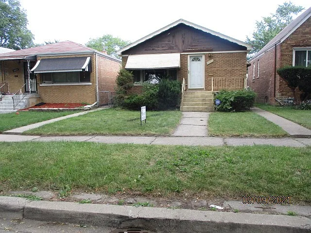 14213 S Normal Ave photo 1