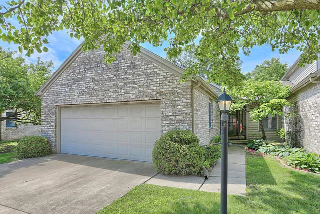 1713A Harbor Point Dr photo 1