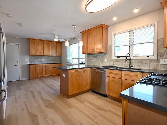 2nd image of 5522 Alabama Ave #2
