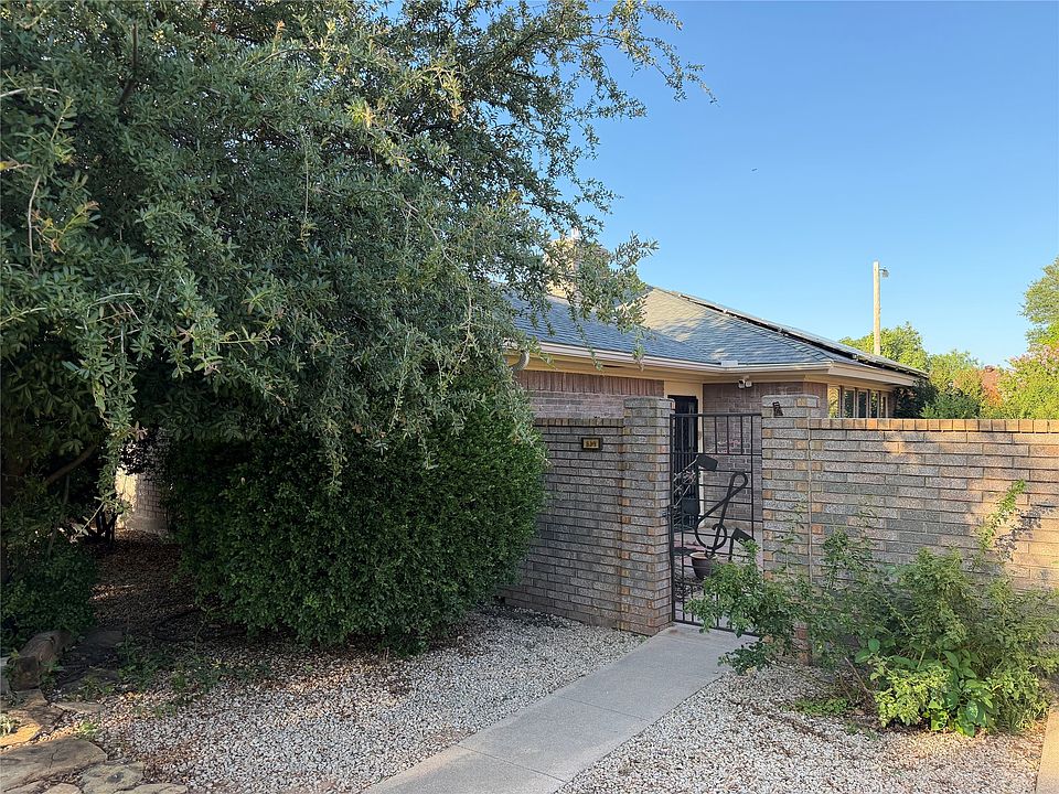 1st image of 909 Ruswood Cir