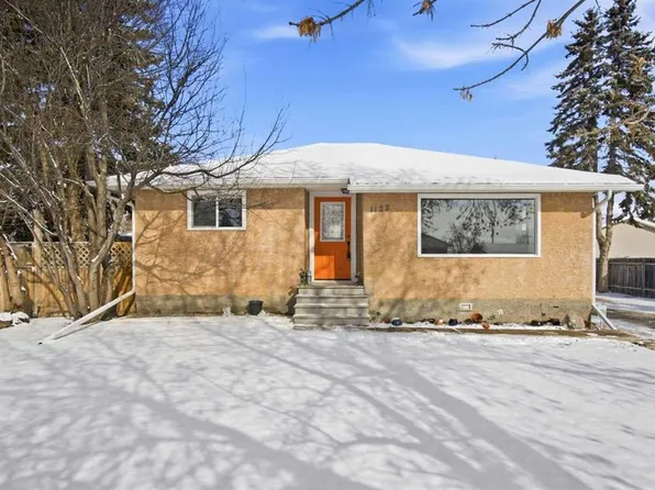 1122 S Centre St, Carstairs, AB T0M 0N0