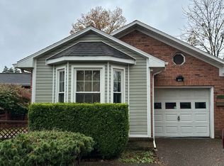 201 Morningside Dr, Hopkinsville, KY 42240