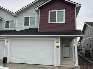 200 Claret Dr, Prosser, WA 99350