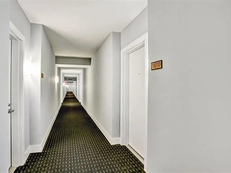 1800 N Bayshore Dr #1610 — Photo 20
