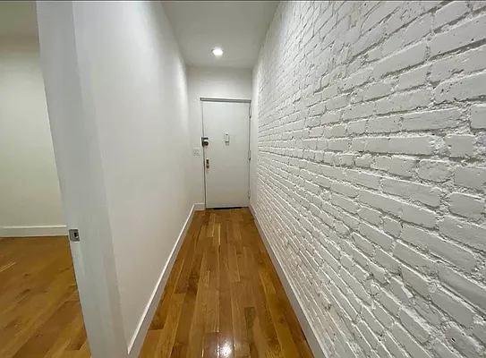 Rented by EastMount Realty LLC | media 19