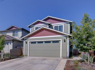 7581 24th St, White City, OR 97503