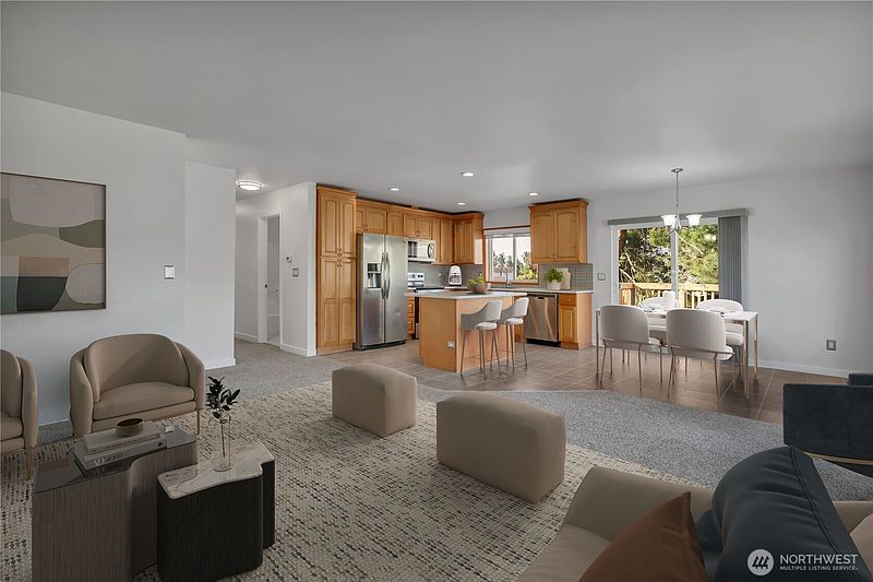 5th image of 439 Hawthorne Avenue S