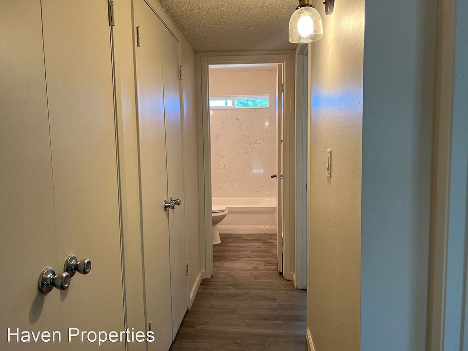 1st image of 211 Sharon Way APT C