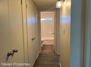 211 Sharon Way APT C, Roseville, CA 95678