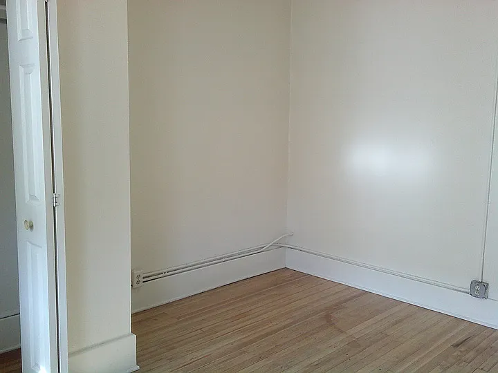 815 9th St #1/2-B — Photo 15