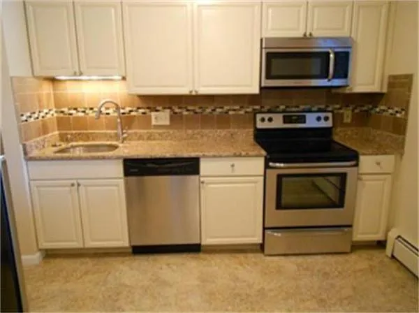 400 Savin Hill Ave #9 — Photo 4
