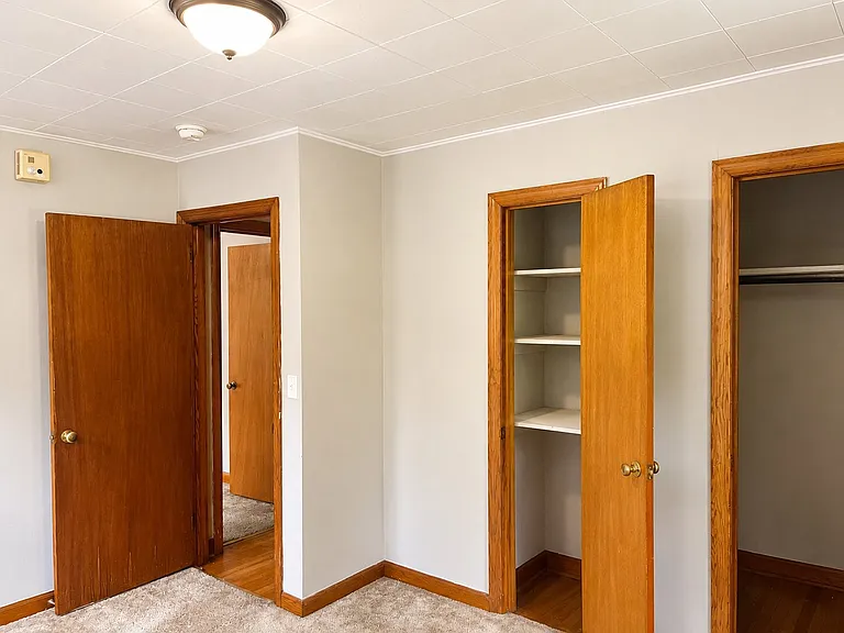 3330 Sharon Dr — Photo 30