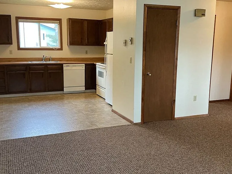 2708 W Mendenhall St — Photo 26