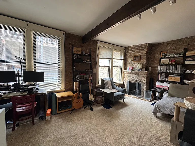 852 W Fletcher St #CH — Photo 11