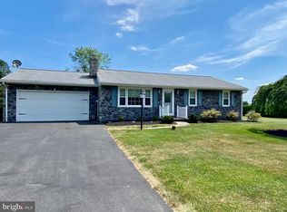 80 Folk Rd, Mertztown, PA 19539