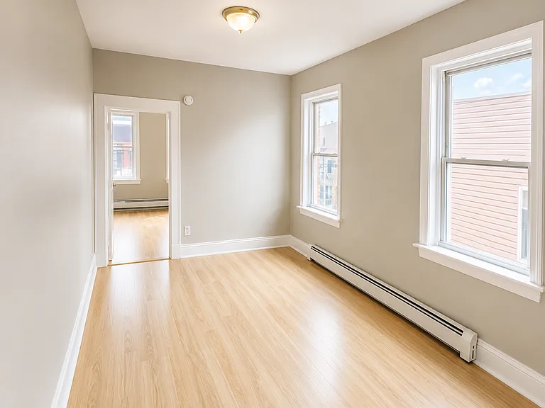 652 N 5th St #3L — Photo 5