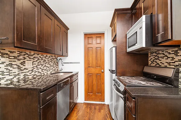 Rented by REAL New York | media 4