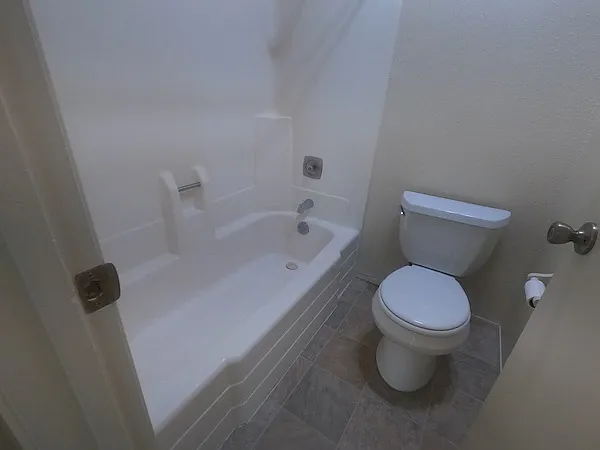 2621 Crosshaven Ln — Photo 16