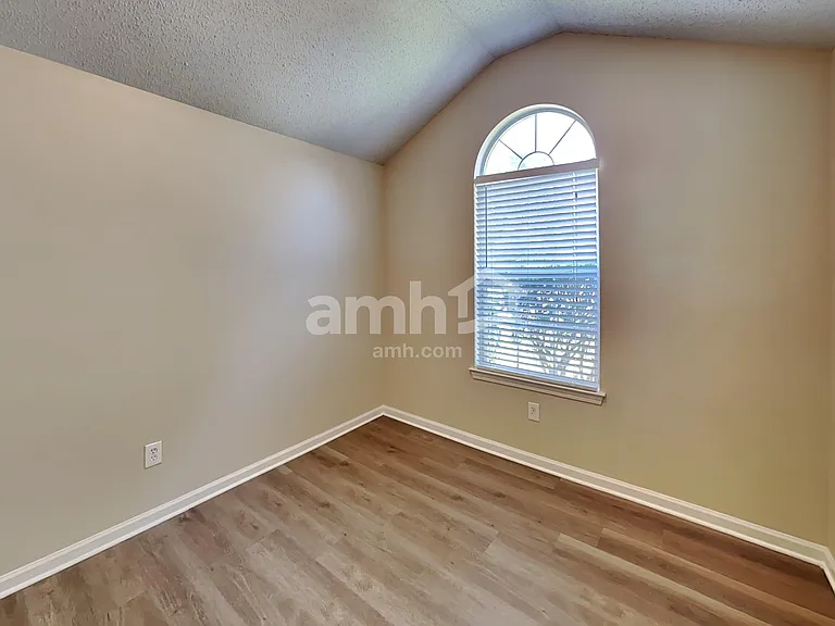 2921 Knoll View Pl — Photo 12
