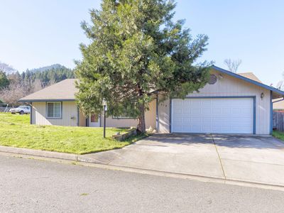 314 Outback Ln, Glendale, OR, 97442