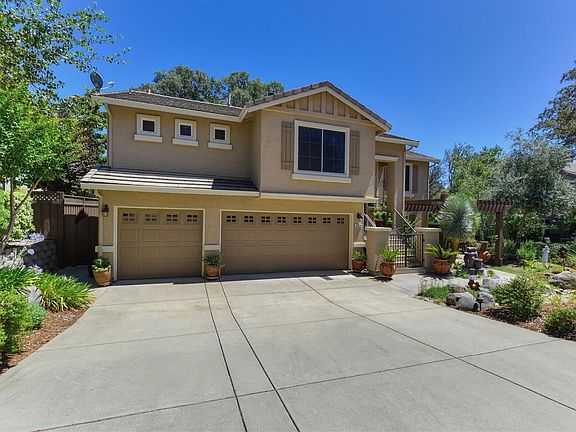 3rd image of 8054 Peach Spruce Dr