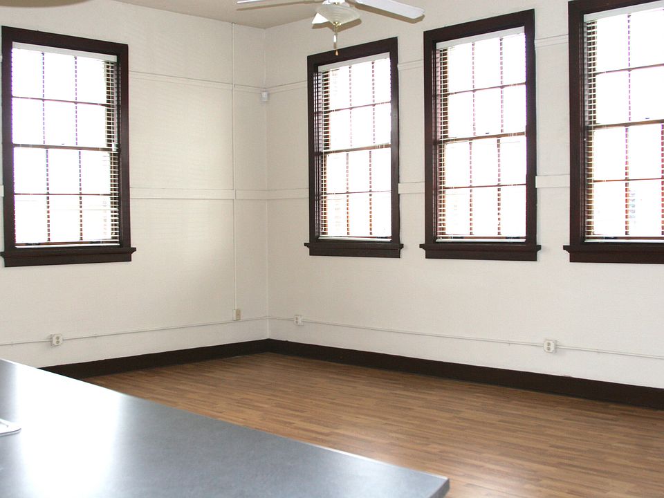 1st image of 301 Central Ave NE APT 106
