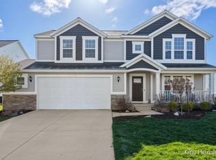542 Park Place Dr NE, Rockford, MI 49341