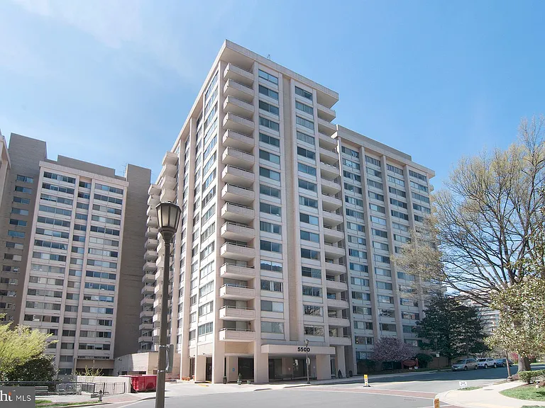 5500 Friendship Blvd #2111N — Photo 2