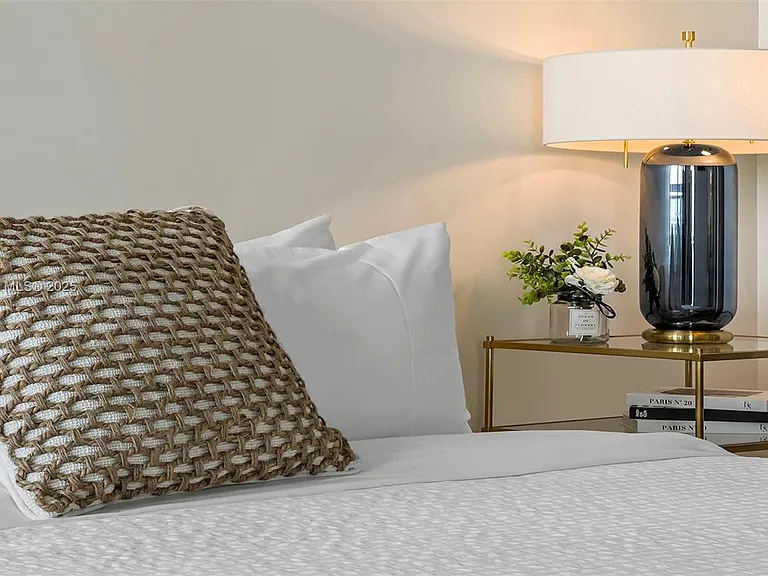 2901 Collins Ave #1403 — Photo 13