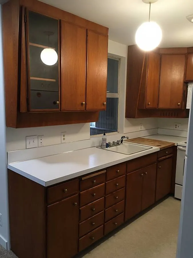 2 bed, 1050 sqft, $1,999 — Photo 4