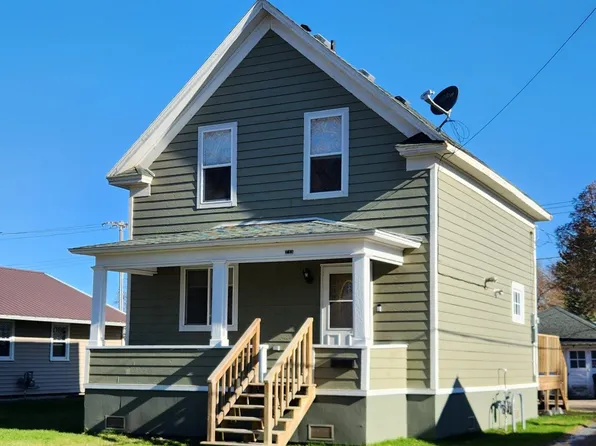 738 4th St SW, Valley City, ND 58072