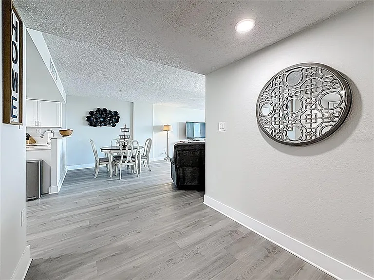 400 Island Way #1411 — Photo 4