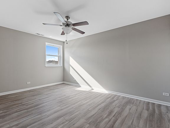 5th image of 1501 Darien Lake Dr APT 206