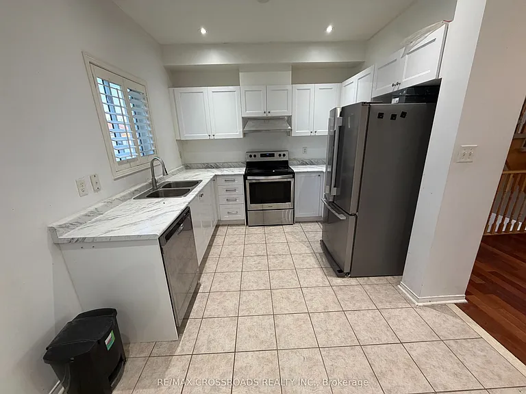 1547 Hummingbird Ct — Photo 8