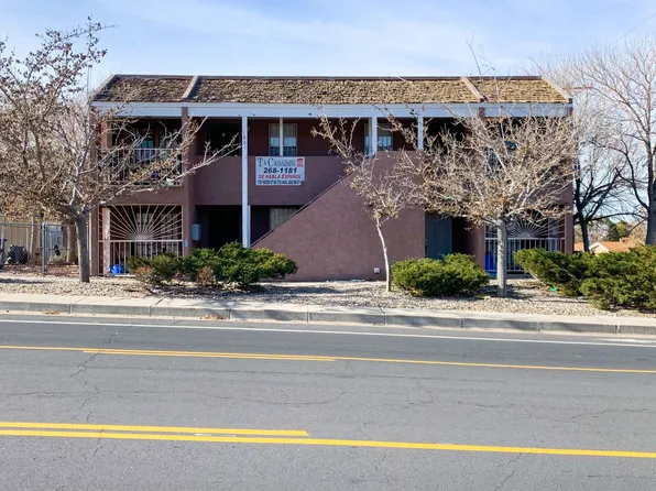 Spacious 2 Bedroom Apartment with Golf Course Views, 1801 Girard Blvd SE APT A, Albuquerque, NM 87106