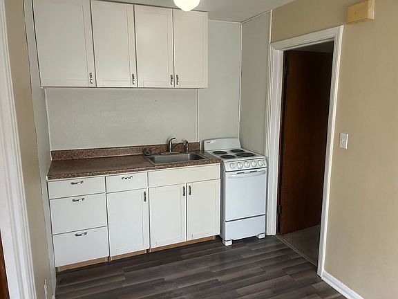 4th image of 3809 Torrance Dr APT 3