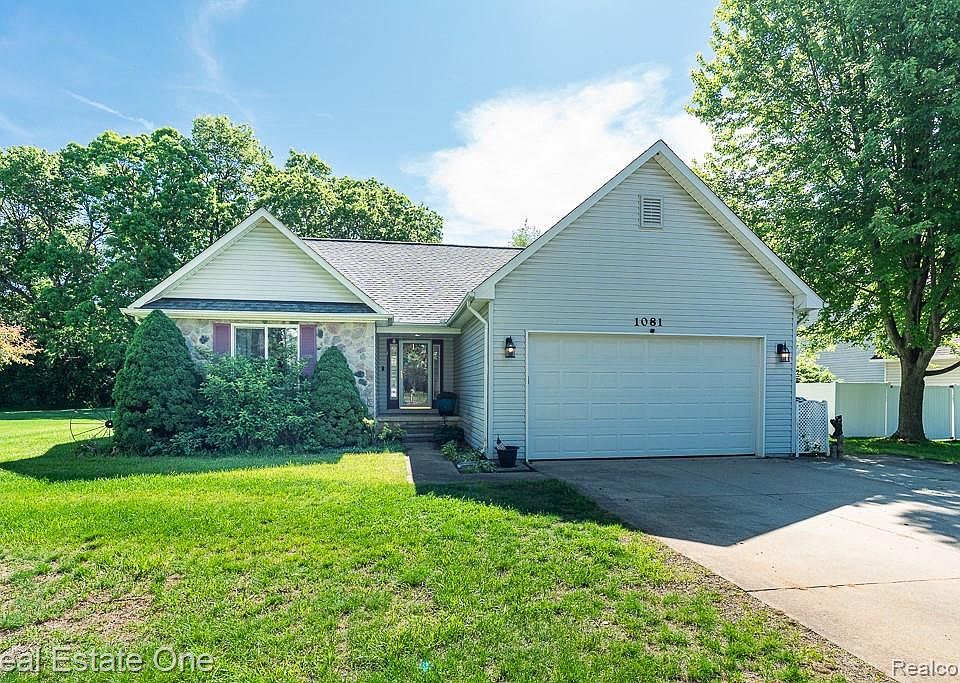 1st image of 1081 Clearview Dr