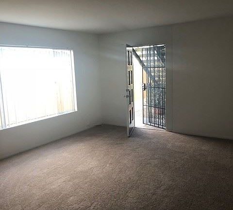 3rd image of 4575 Arizona St APT 1