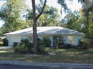1211 NE 12th Dr, Ocala, FL 34470
