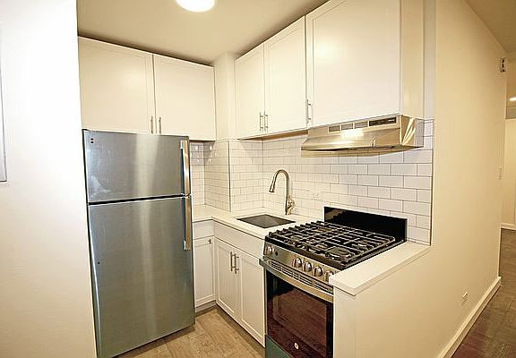 3rd image of 420 E 55th St APT 5T